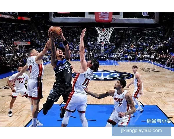 班凯罗生涯第25次至少30+5+5表现 魔术队史仅次于麦迪